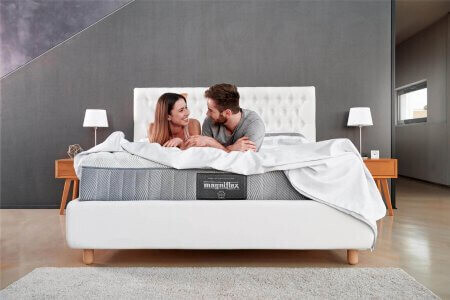 Materac piankowy czy kieszeniowy? Jaki wybrać?