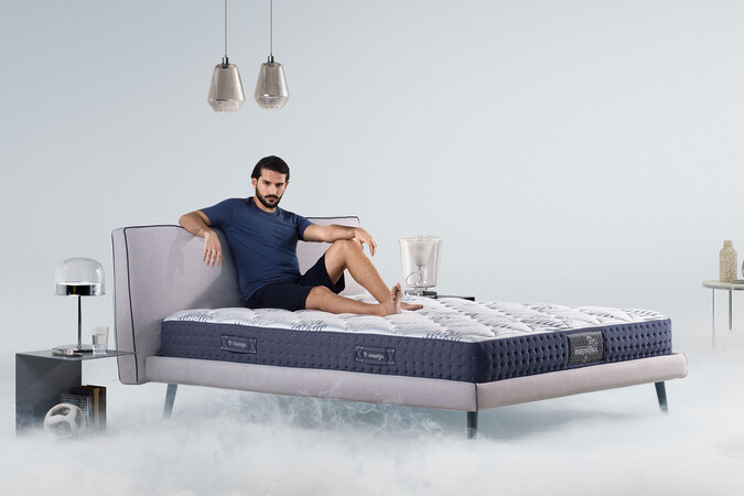 JAKIE SĄ PRZYCZYNY PRZEGRZEWANIA SIĘ W NOCY? DLACZEGO JEST NAM GORĄCO KIEDY ŚPIMY?