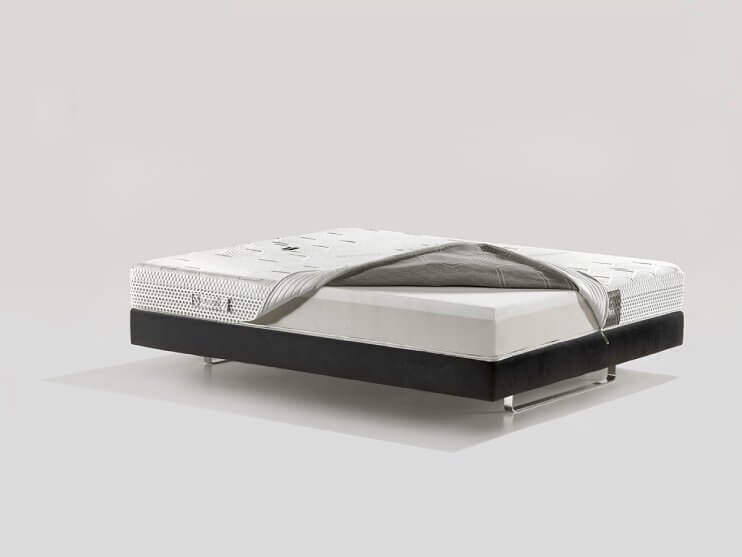 Miękki materac piankowy Magniflex Classico Comfort Plus