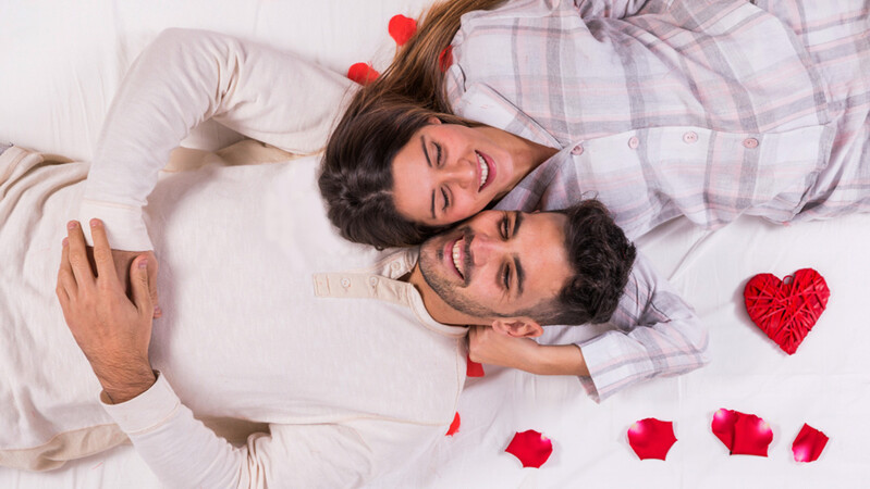 JAK ZAKOCHANIE WPŁYWA NA SEN?