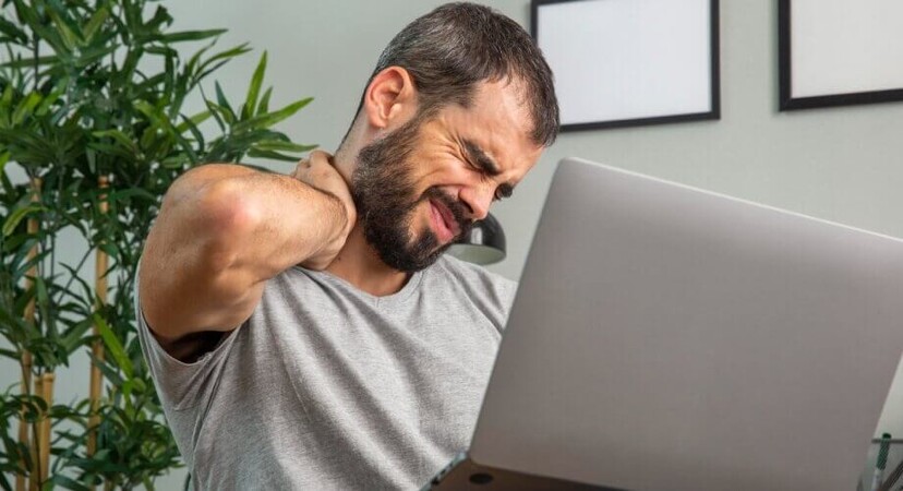 Zwyrodnienie kręgosłupa szyjnego - jak spać z tą dolegliwością?